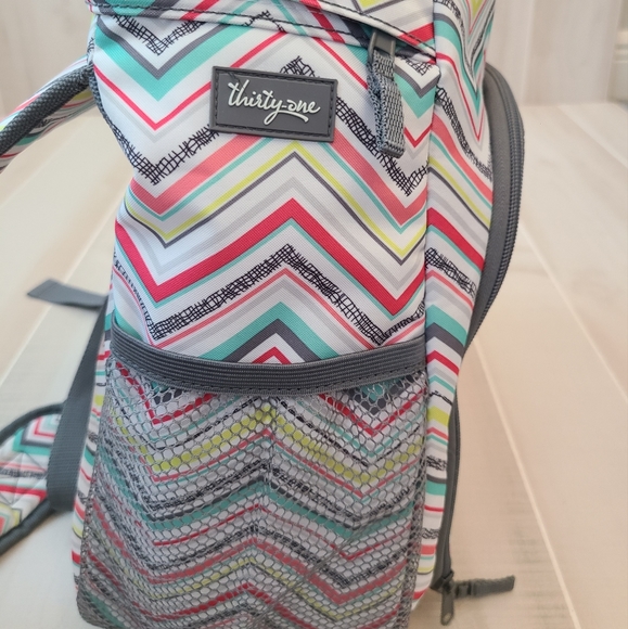 Thirty-One sling backpack - Picture 3 of 8